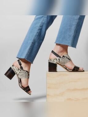 ARIAT Two24 Black w/Gray Snakeskin Print Block Heeled Slingback Sandals, size 7